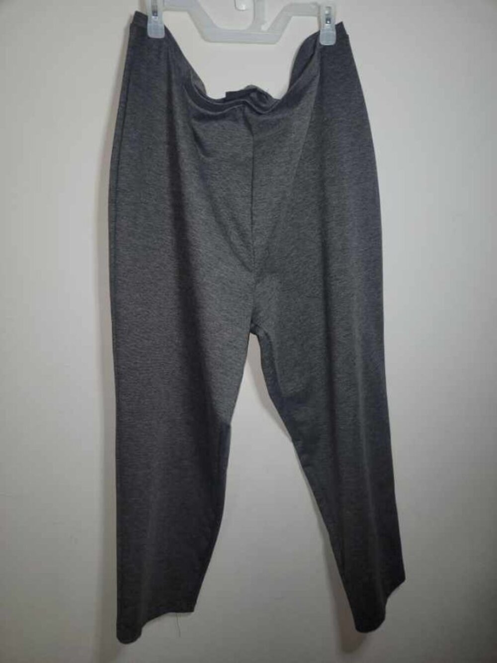 Avenue 26/28 Gray Stretch Pants